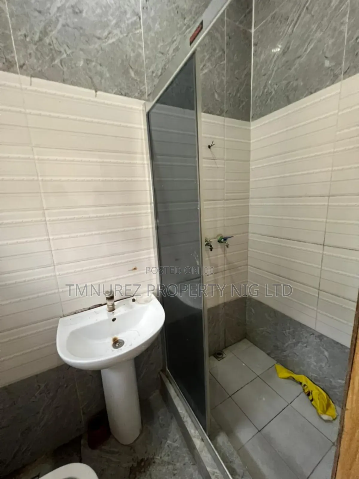 Studio Apartment in Bera Estate, Chevron for rent in Chevron