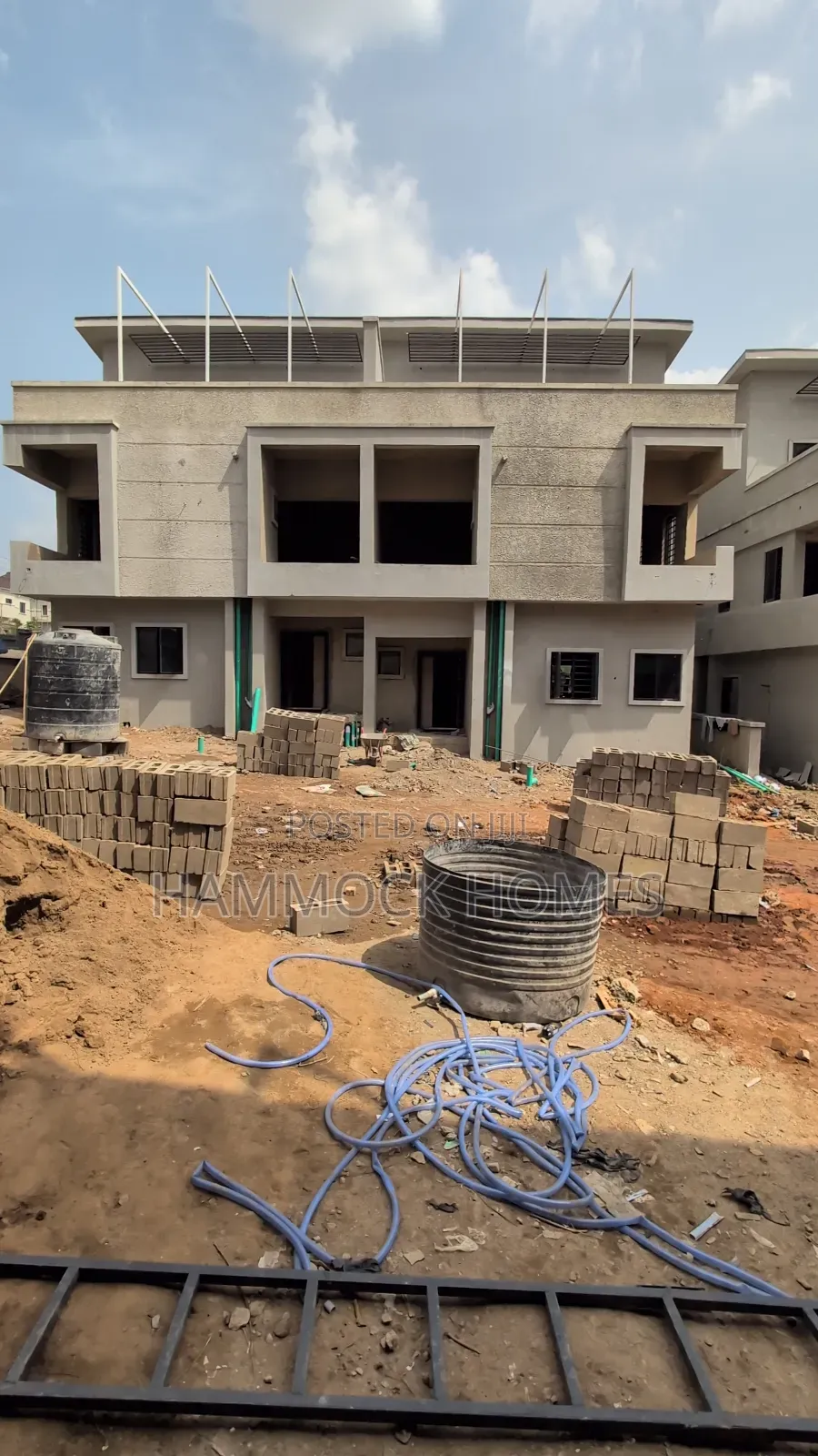 5bdrm Penthouse in Carlton Gate Estate, Akobo for sale in Akobo