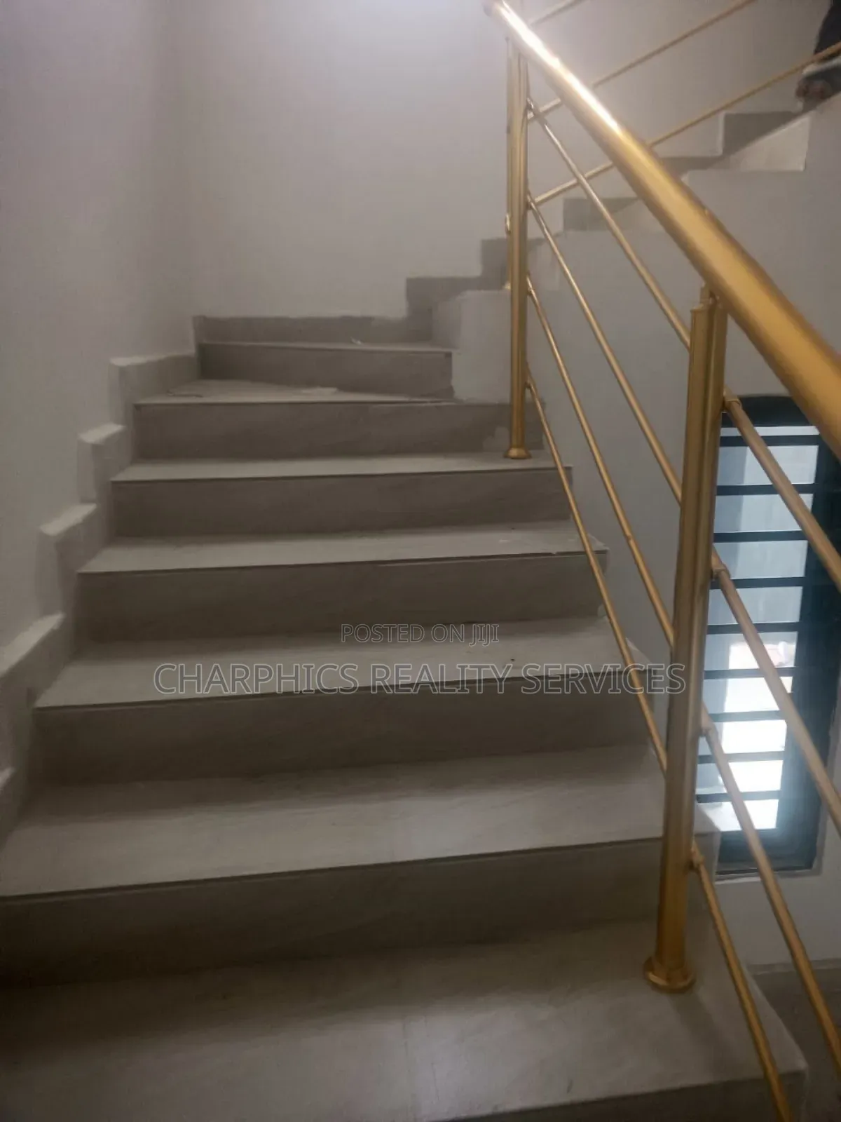 4bdrm Duplex in Mende for sale in Mende