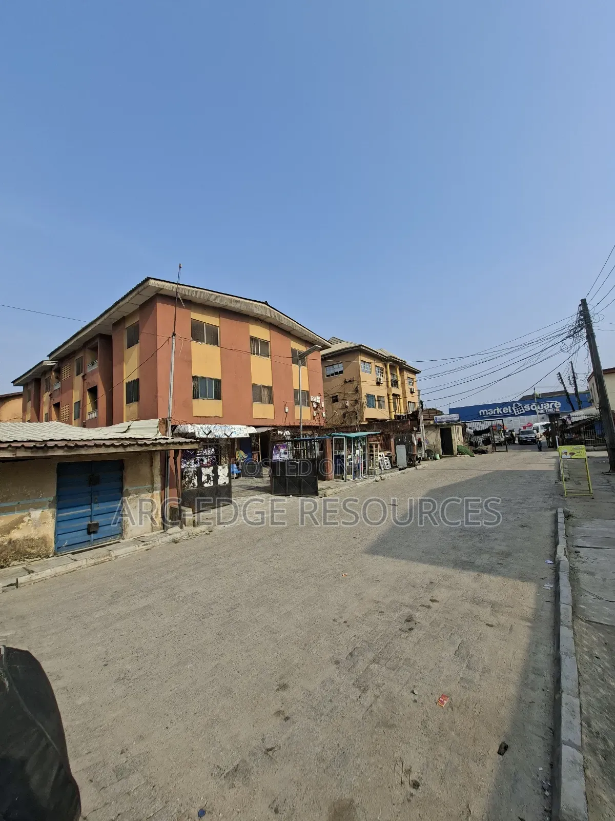 3bdrm Block of Flats in Ago Palace for sale in Ago Palace