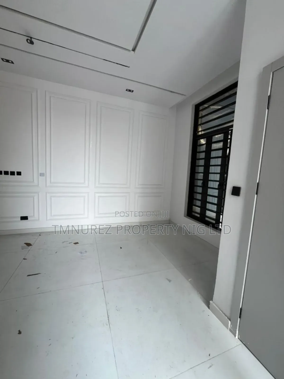 4bdrm Duplex in Chevron for rent in Chevron
