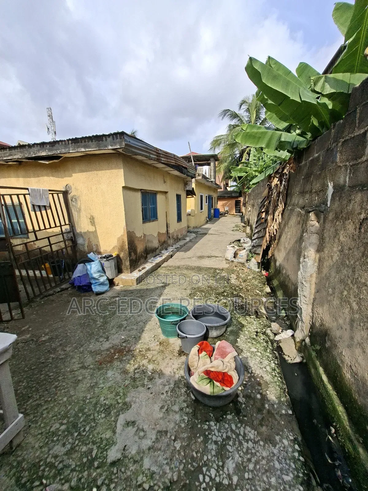 Demolishable Property Suitable for Commercial Use in Ago Palace