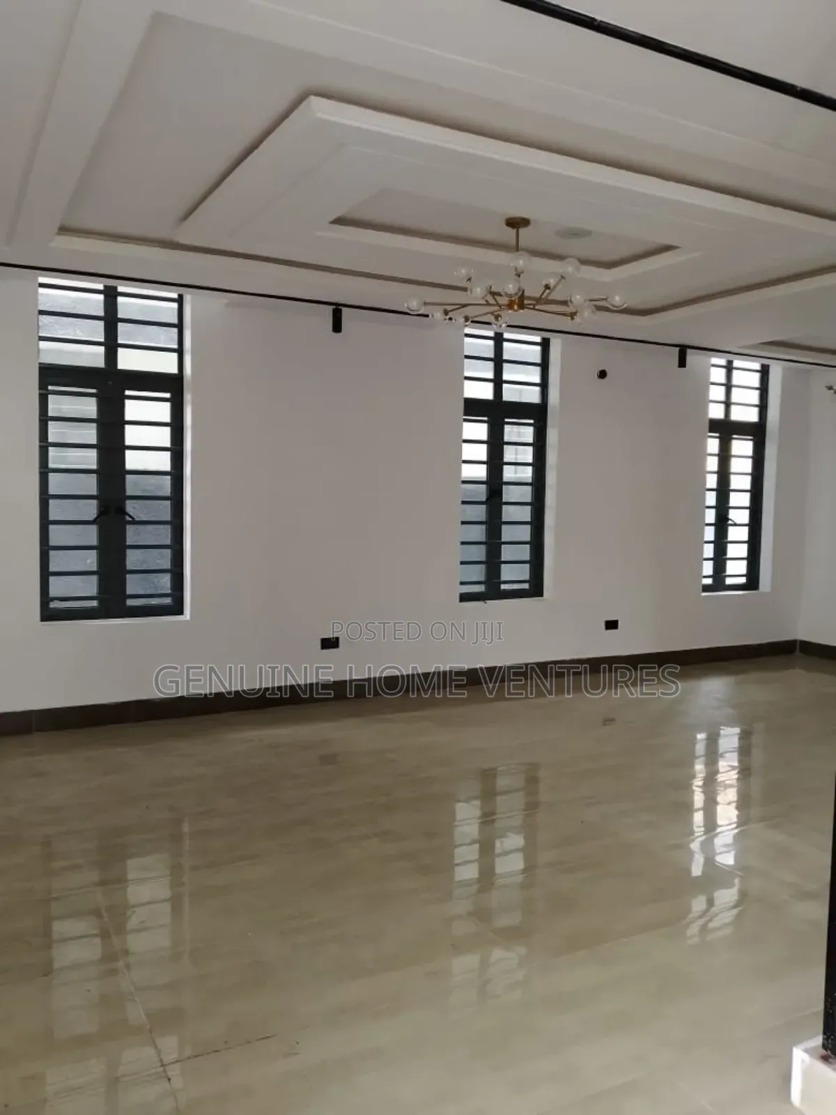 5bdrm Duplex in Lekki Phase 1 for sale in Lekki Phase 1