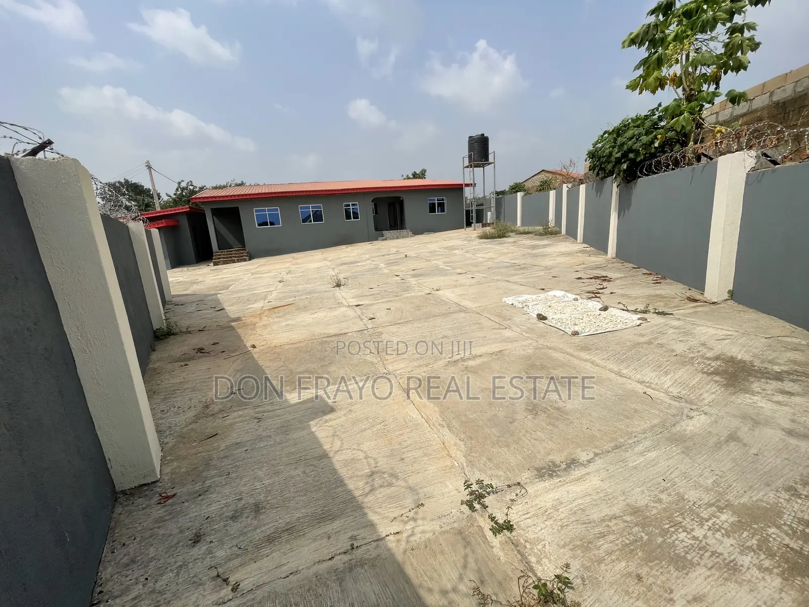 3bdrm Block of Flats in Near Awotan Apete, Ibadan for sale in Ibadan