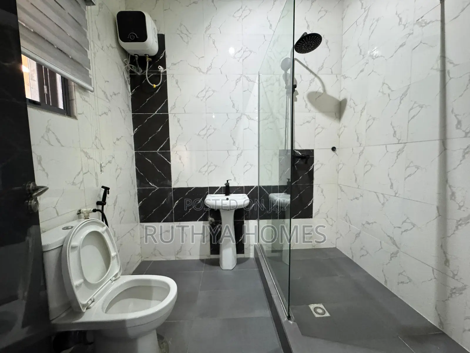 Furnished 1bdrm Apartment in Lekki Phase 1 for sale in Lekki Phase 1