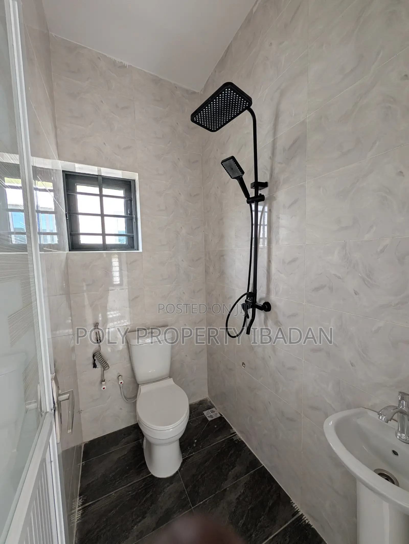 3bdrm Bungalow in Abdulsalam Estate, Ibadan for sale in Ibadan
