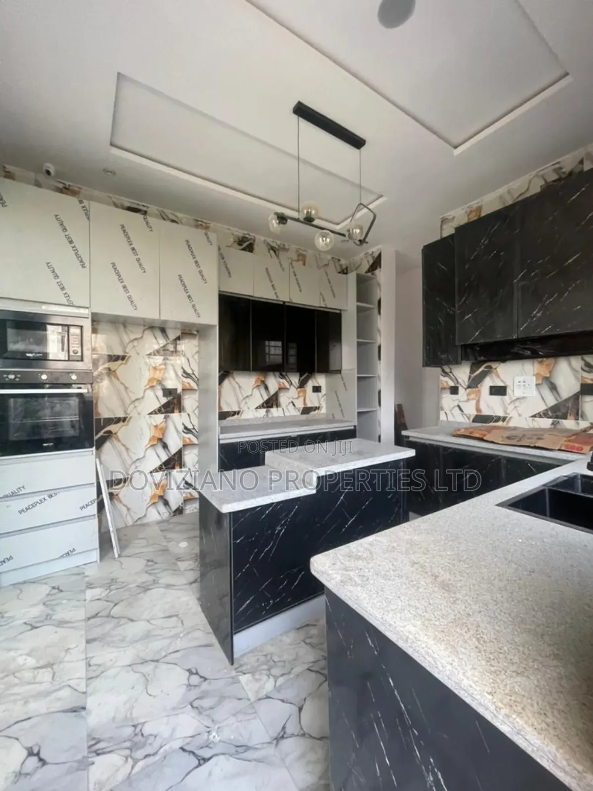 4bdrm Duplex in Ikota for sale in Ikota