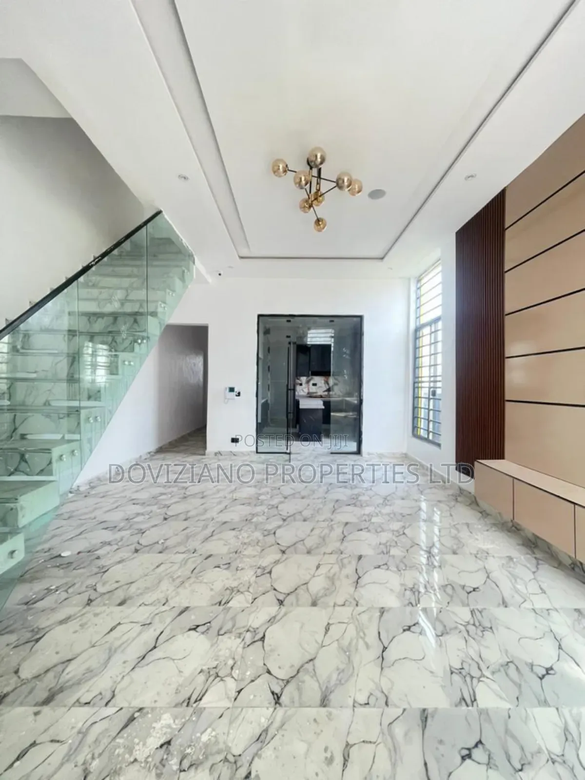 4bdrm Duplex in Ikota for sale in Ikota
