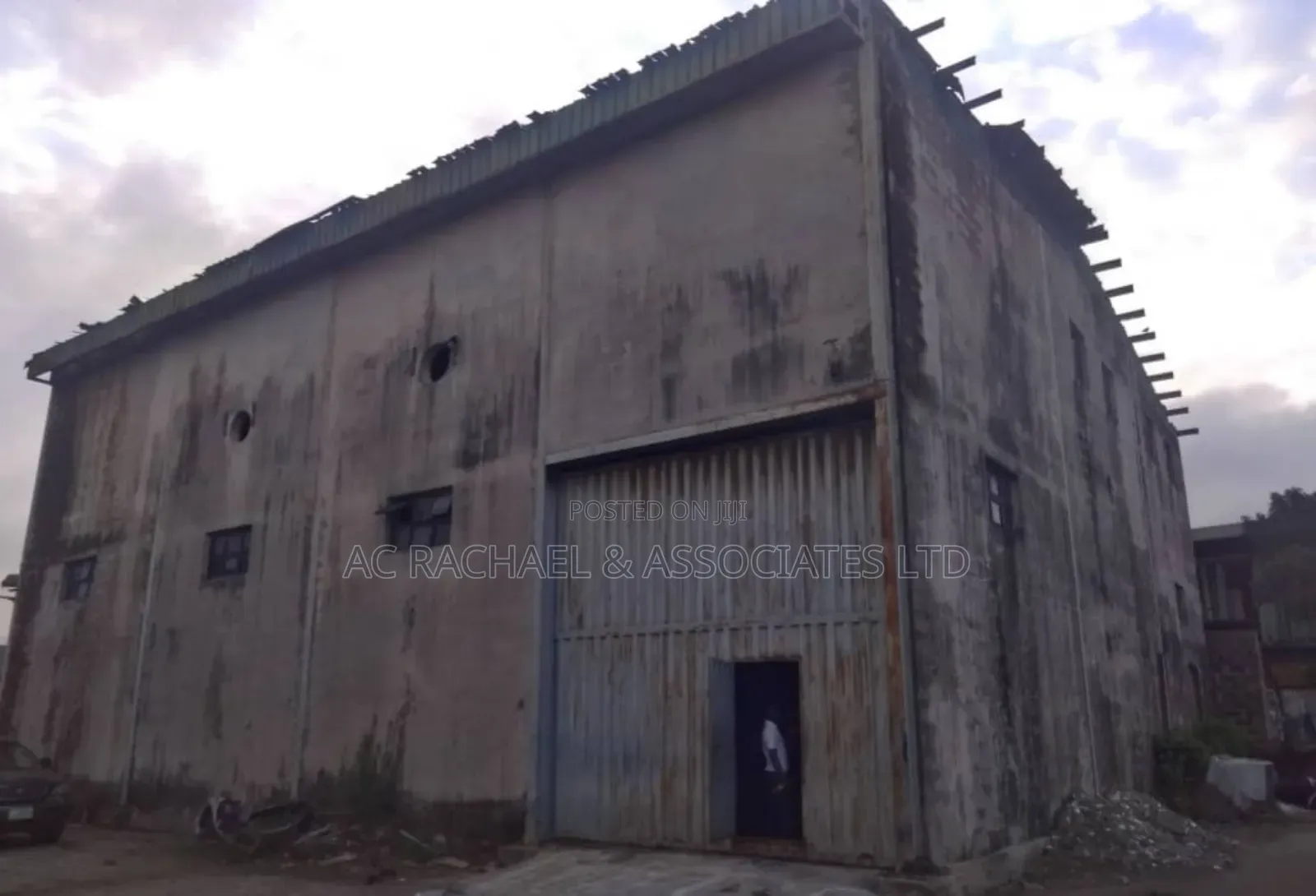 1925sqm Warehouse Self Compound for Lease at Greek Road Apapa in Apapa