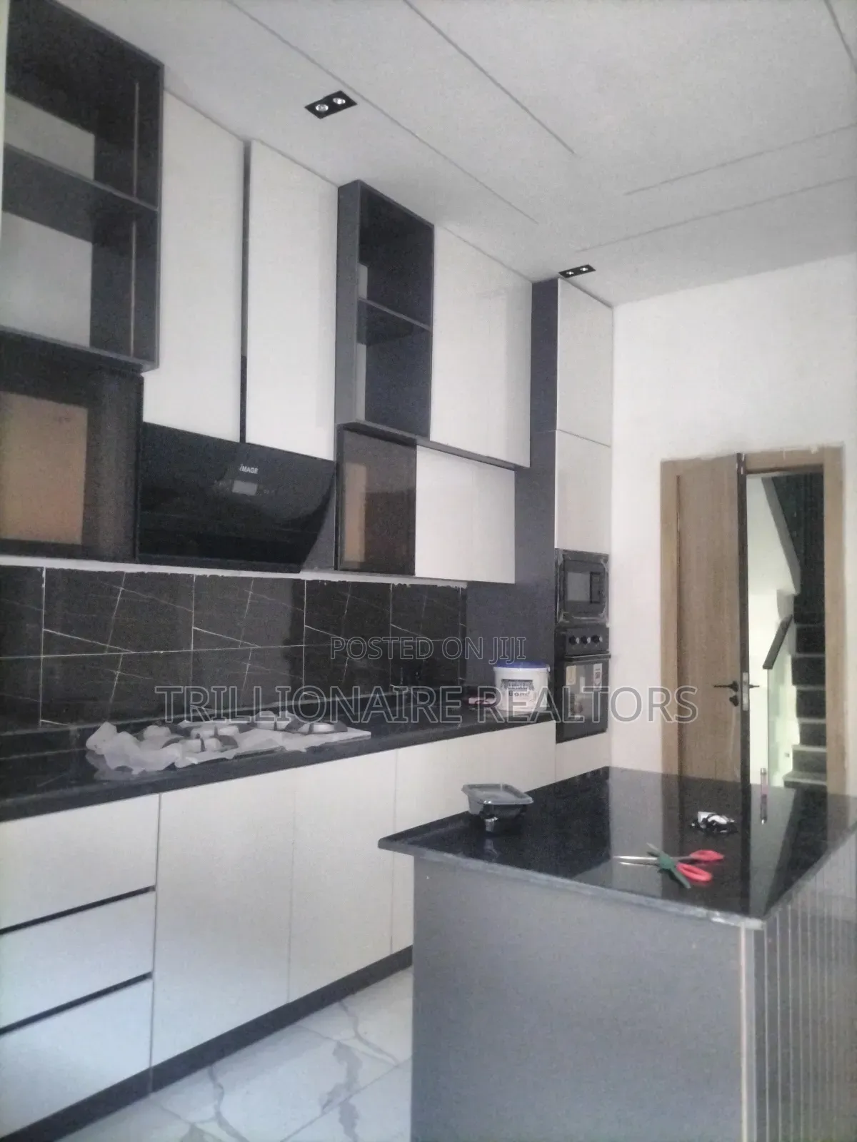5bdrm Duplex in Happy Land, Sangotedo for sale in Sangotedo
