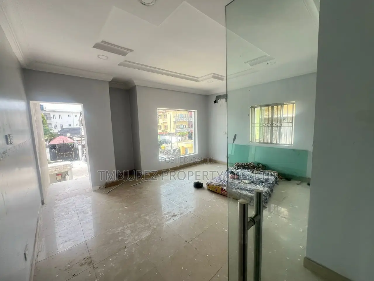 Shop Showroom for Rent at Lekki Phase1 in Lekki Phase 1