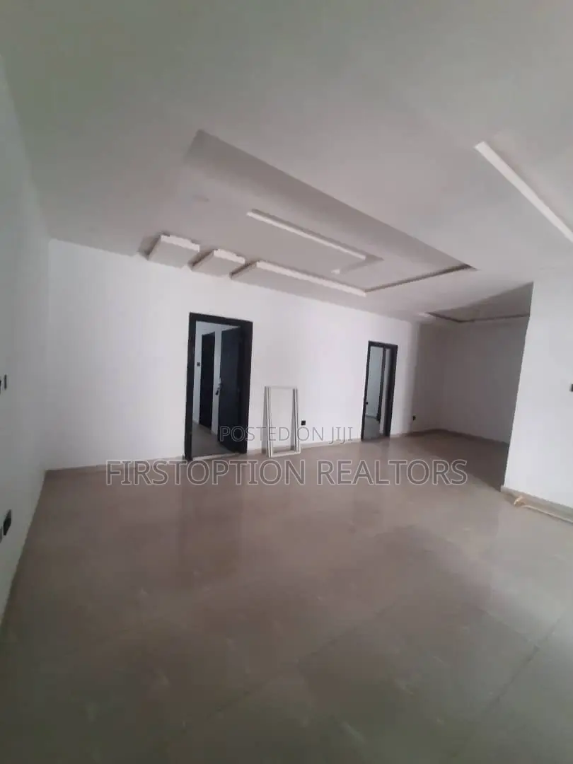 2bdrm Block of Flats in Sangotedo for sale in Sangotedo