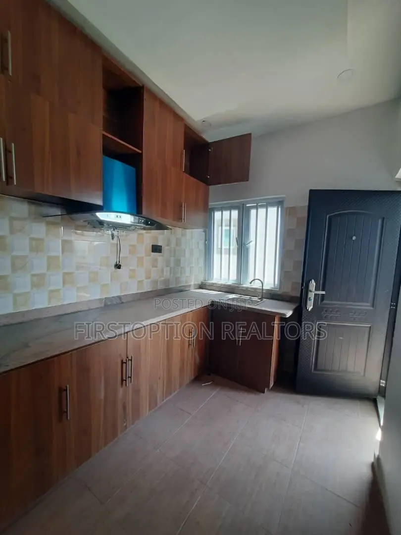 2bdrm Block of Flats in Sangotedo for sale in Sangotedo