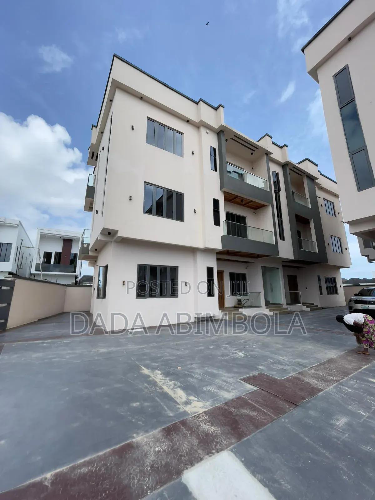 2bdrm Block of Flats in Lekki for sale in Lekki