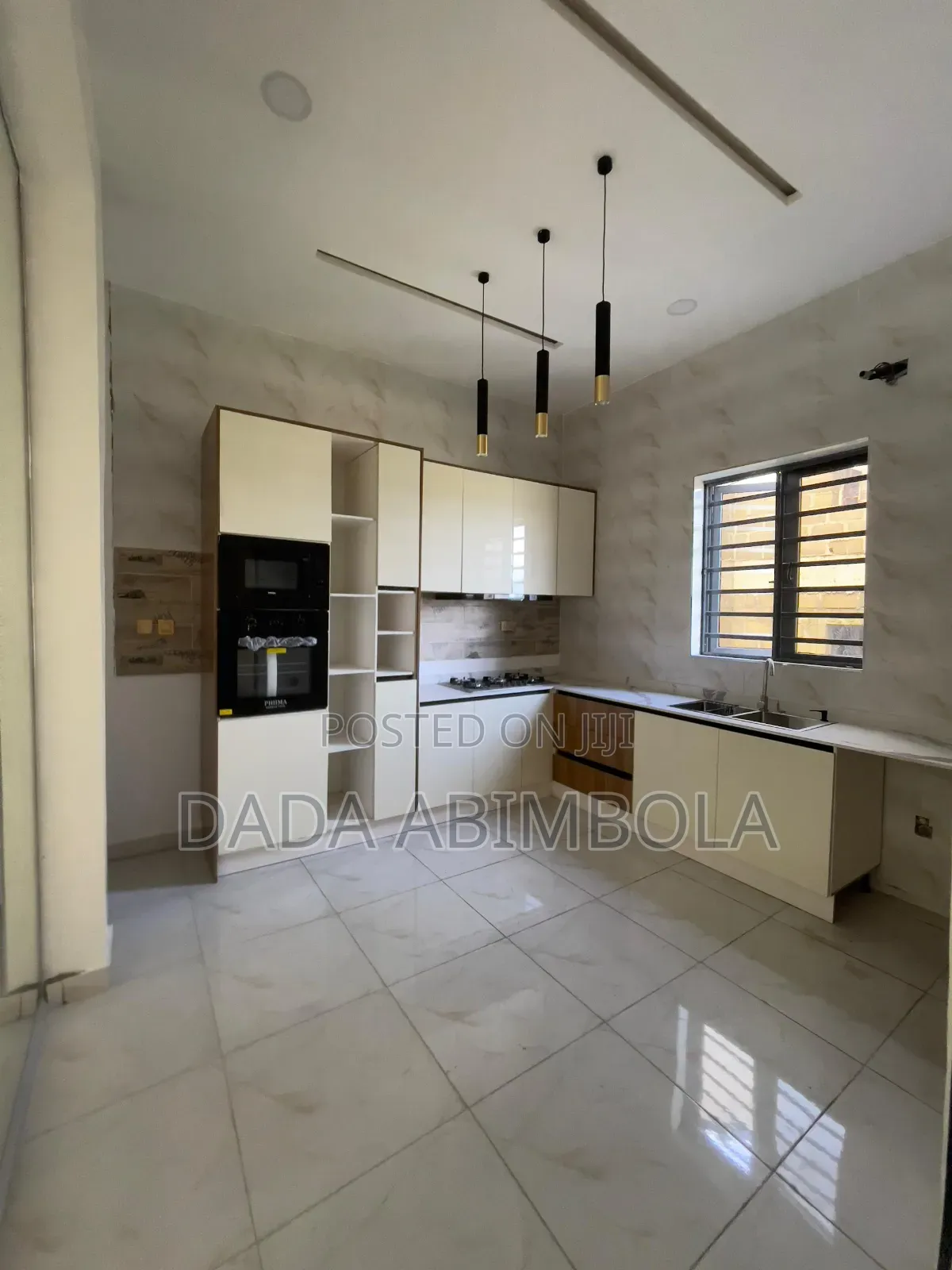 2bdrm Block of Flats in Lekki for sale in Lekki