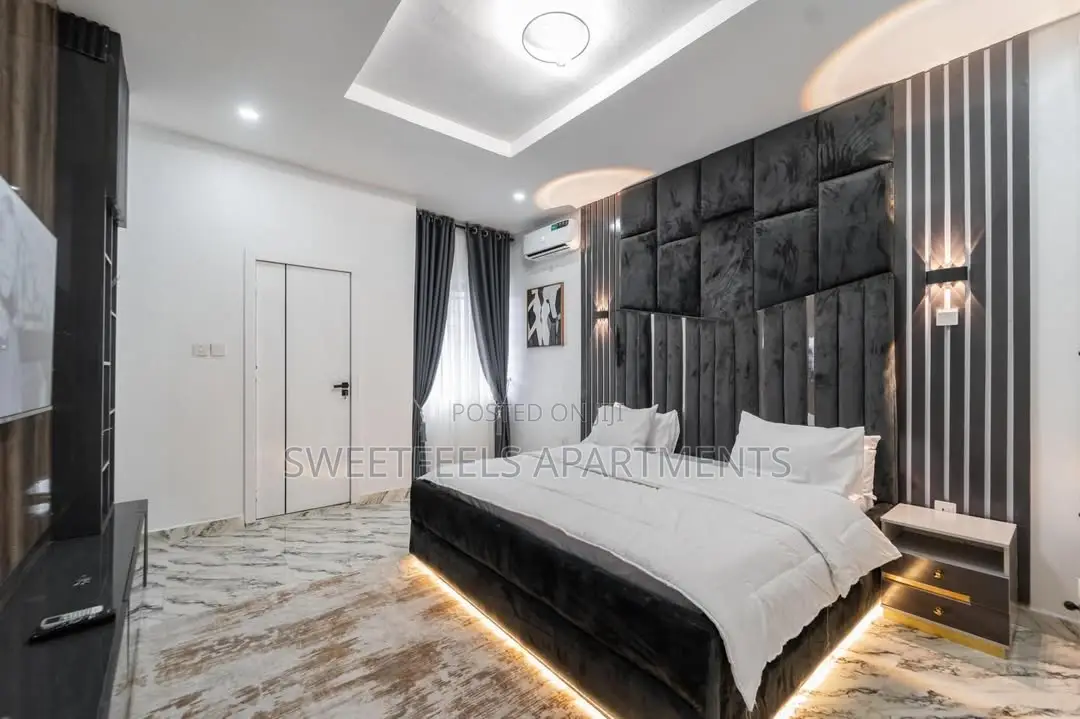 Fully Serviced 3 Bedroom Apartment With Gym, Ps5, Swimming Pool in Ikate