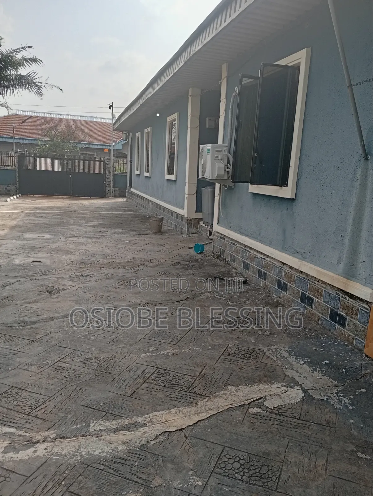 4 Bedrooms for Weekly Stay in Benin City