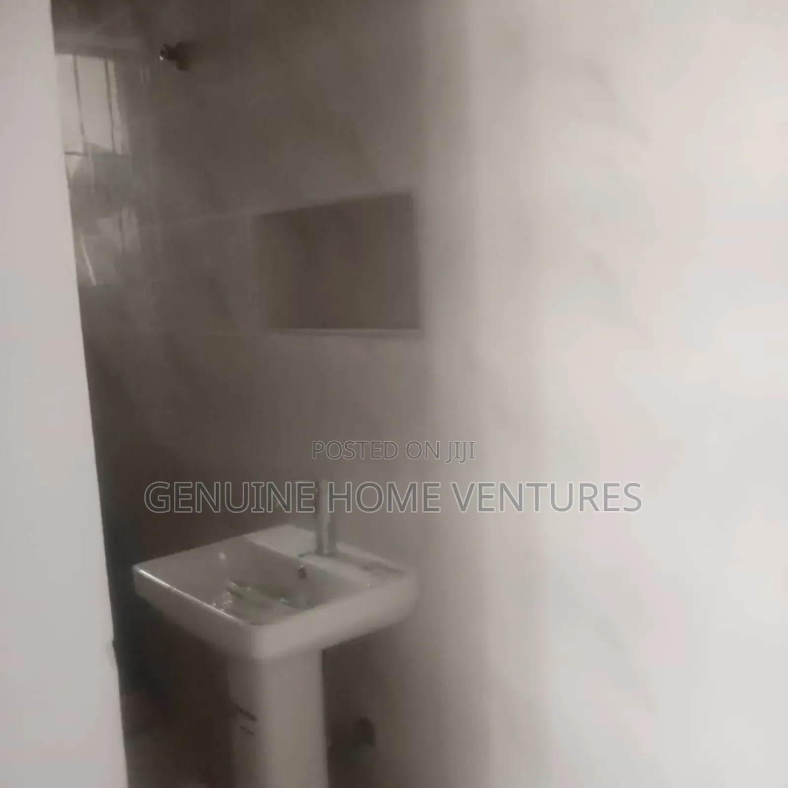 3bdrm Duplex in Maryland, Mende for rent in Mende