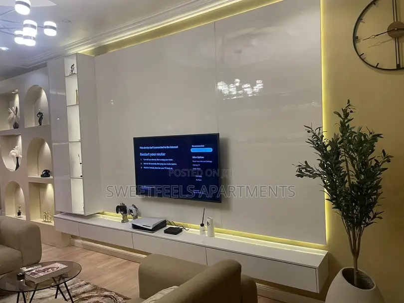 1 Bedroom Apartment With Ps5 in Ikate