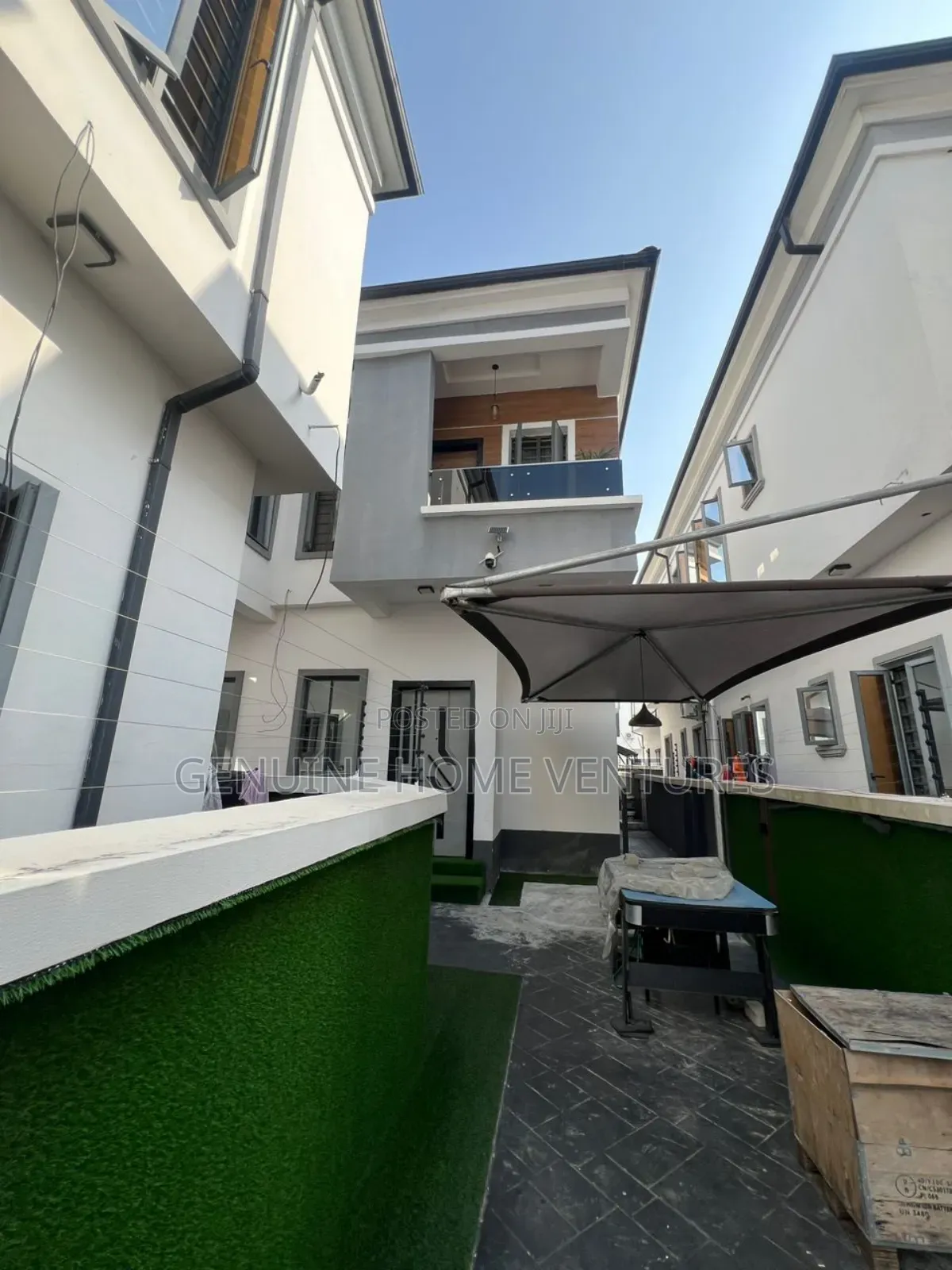 4bdrm Duplex in Orchid, Chevron for rent in Chevron