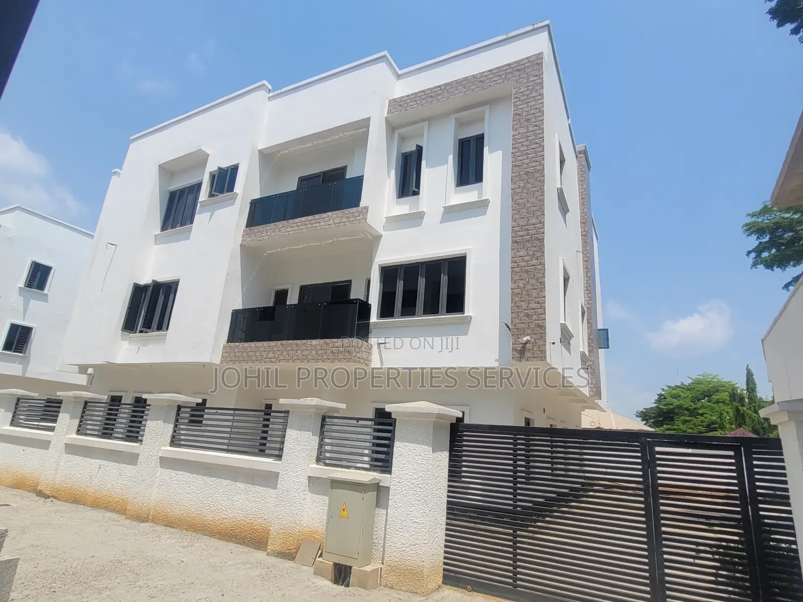 7bdrm Duplex in Asokoro for sale in Asokoro