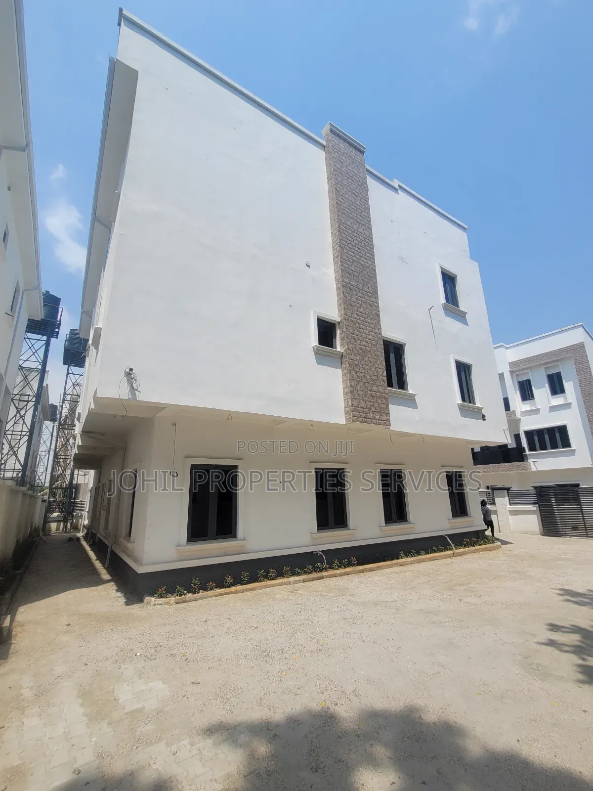 7bdrm Duplex in Asokoro for sale in Asokoro