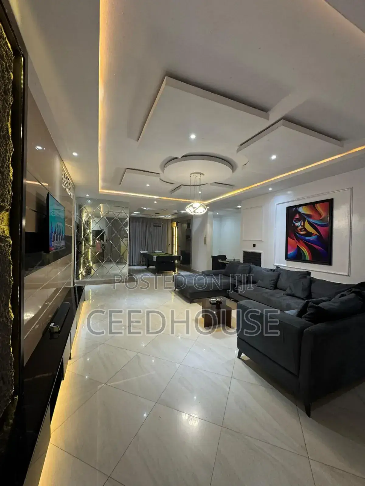 Luxurious 3 Bedroom Apartment With Pool and Snooker Table in Lekki Phase 1