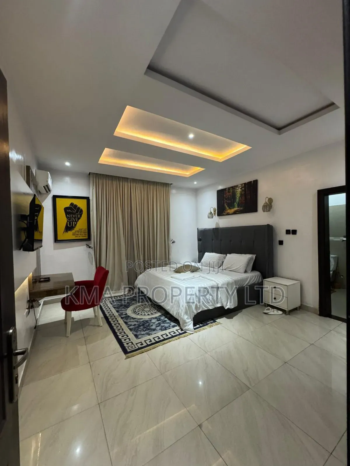 Luxurious 3 Bedroom Apartment With Pool and Snooker Table in Lekki Phase 1