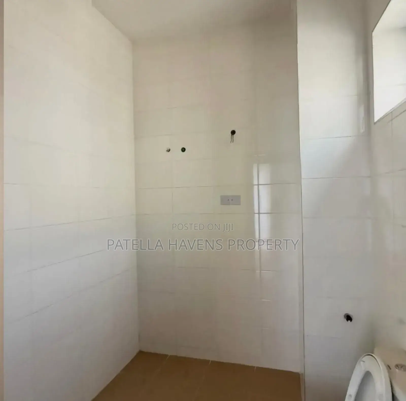 4bdrm Duplex in Life Camp for sale in Life Camp