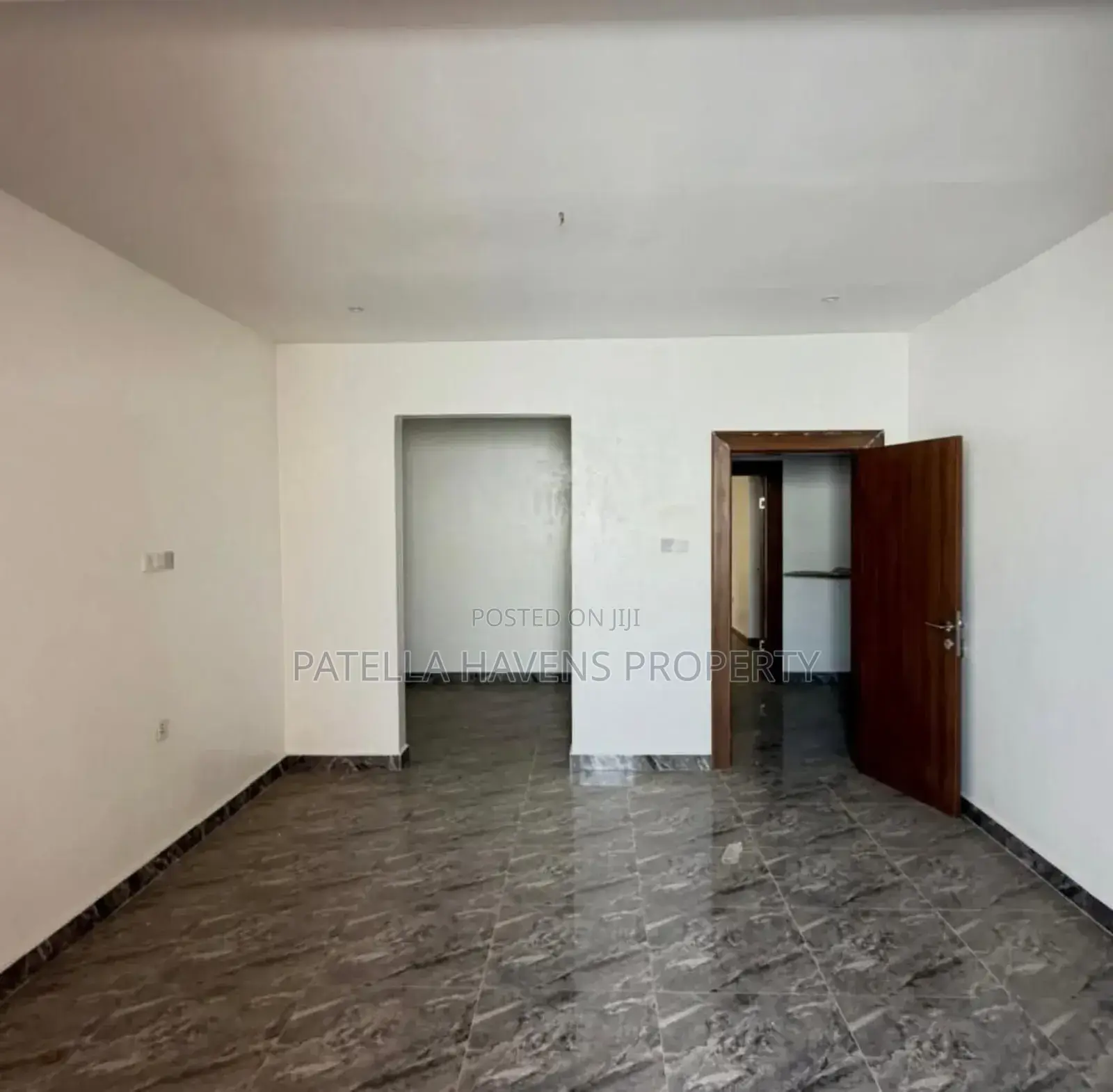 4bdrm Duplex in Life Camp for sale in Life Camp