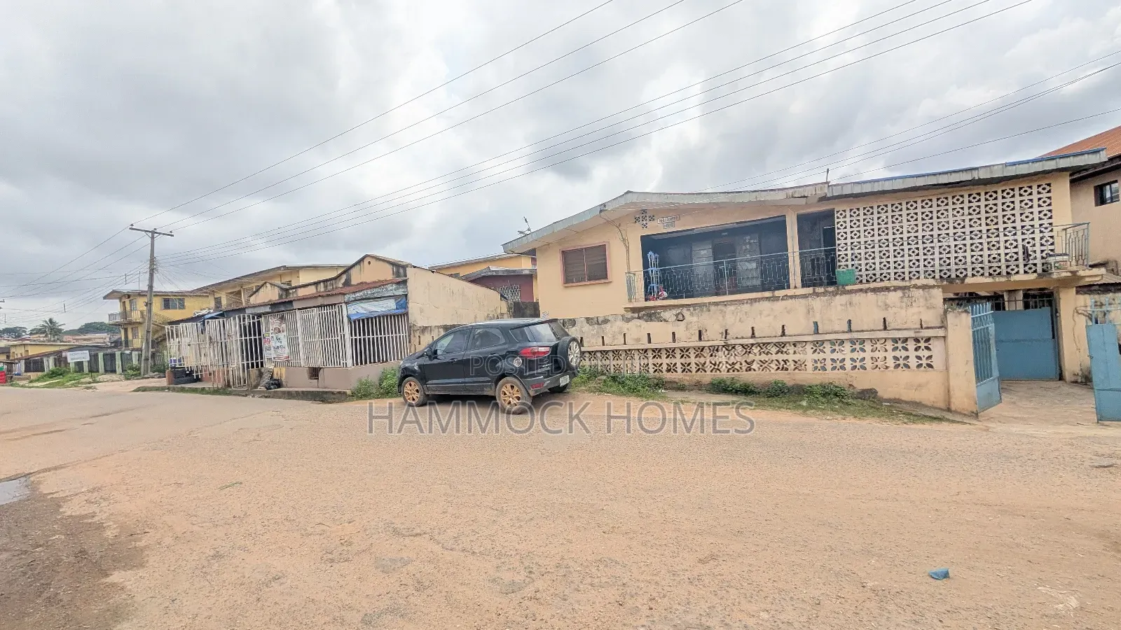 10bdrm Block of Flats in Anfani Main Road for sale in Rind Road