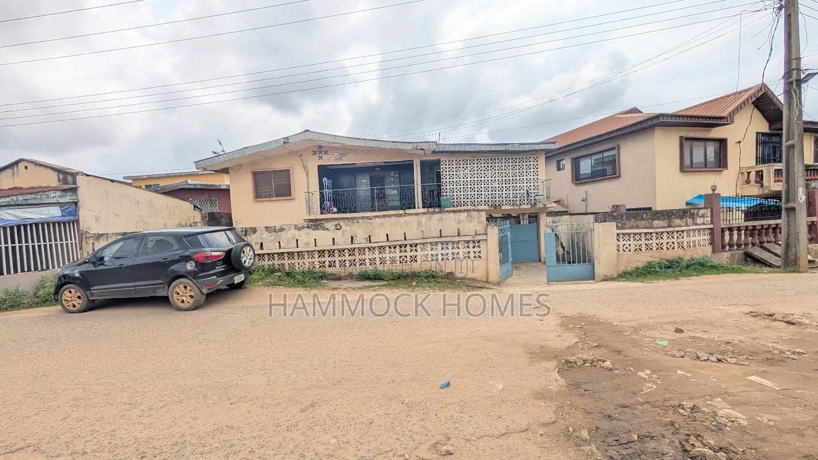 10bdrm Block of Flats in Anfani Main Road for sale in Rind Road