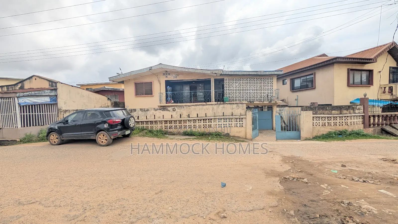 10bdrm Block of Flats in Anfani Main Road for sale in Rind Road