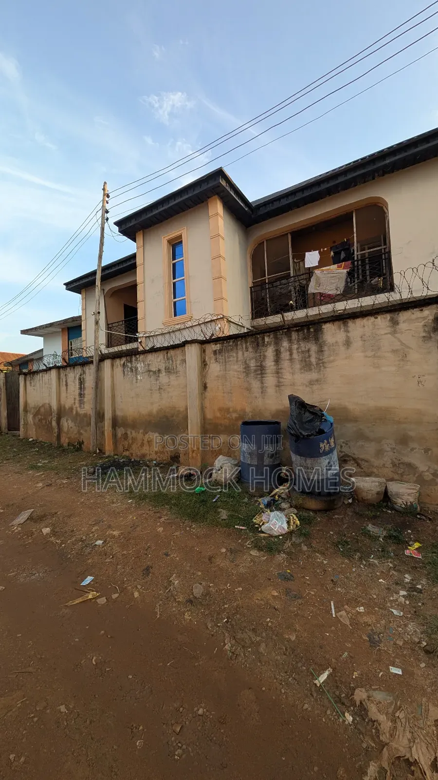 12bdrm Block of Flats in Orogun, Agbowo for sale in Agbowo