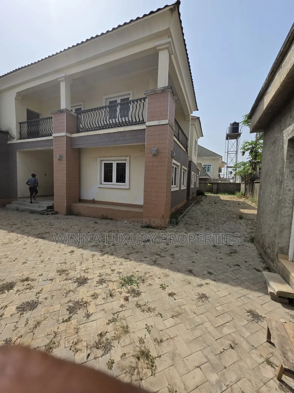 5bdrm Duplex in Kings Park Estate, Kaura for sale in Kaura