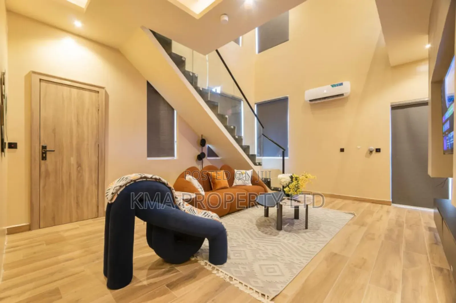 Luxurious 1 Bedroom Loft With Swimming Pool in Lekki Phase 1