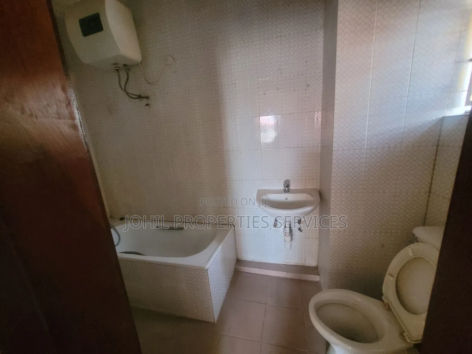 3bdrm Block of Flats in Wuse 2 for rent in Wuse 2