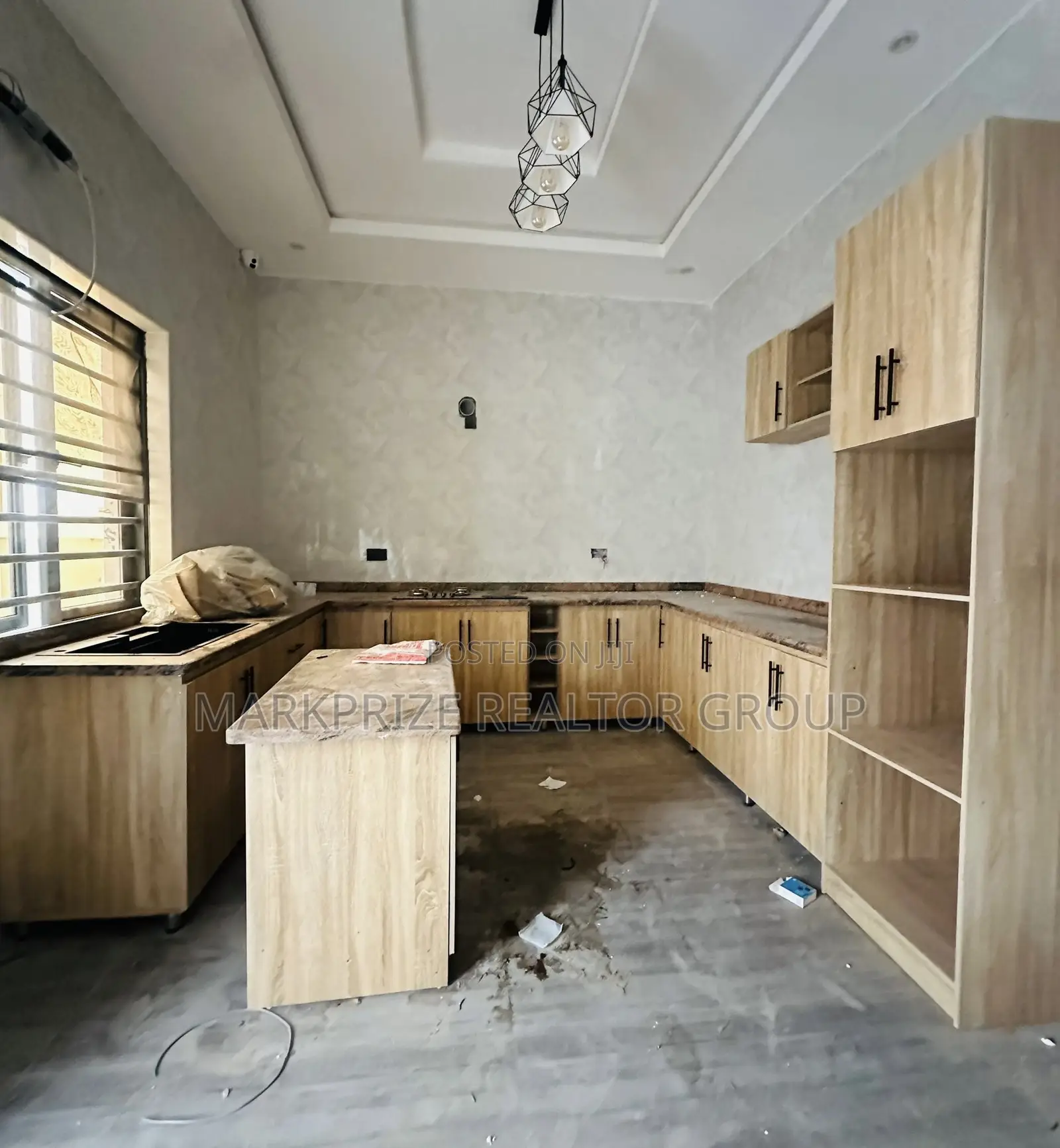 4bdrm Duplex in Magodo Phase 1 Lagos for sale in Magodo