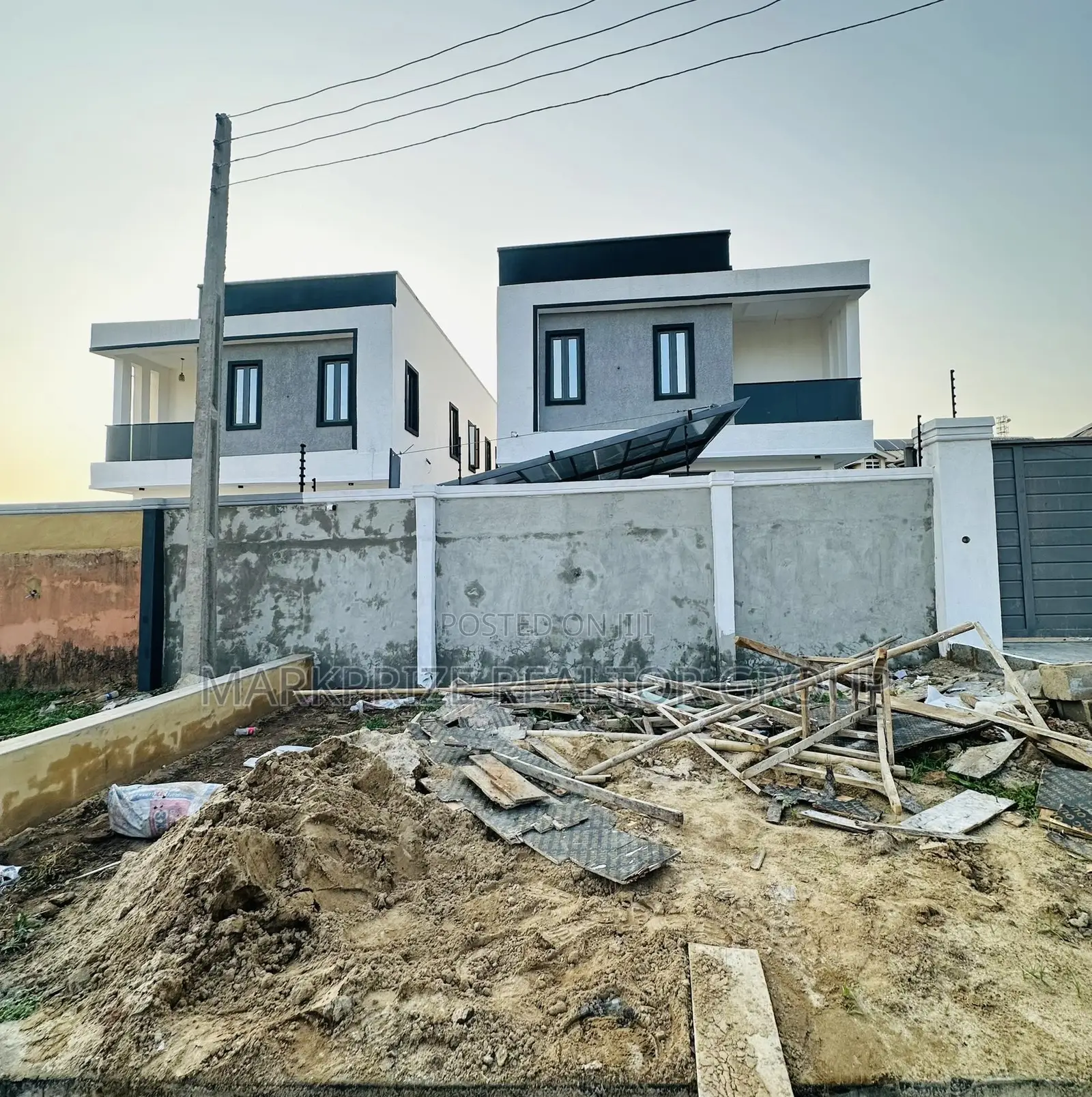 4bdrm Duplex in Magodo Phase 1 Lagos for sale in Magodo
