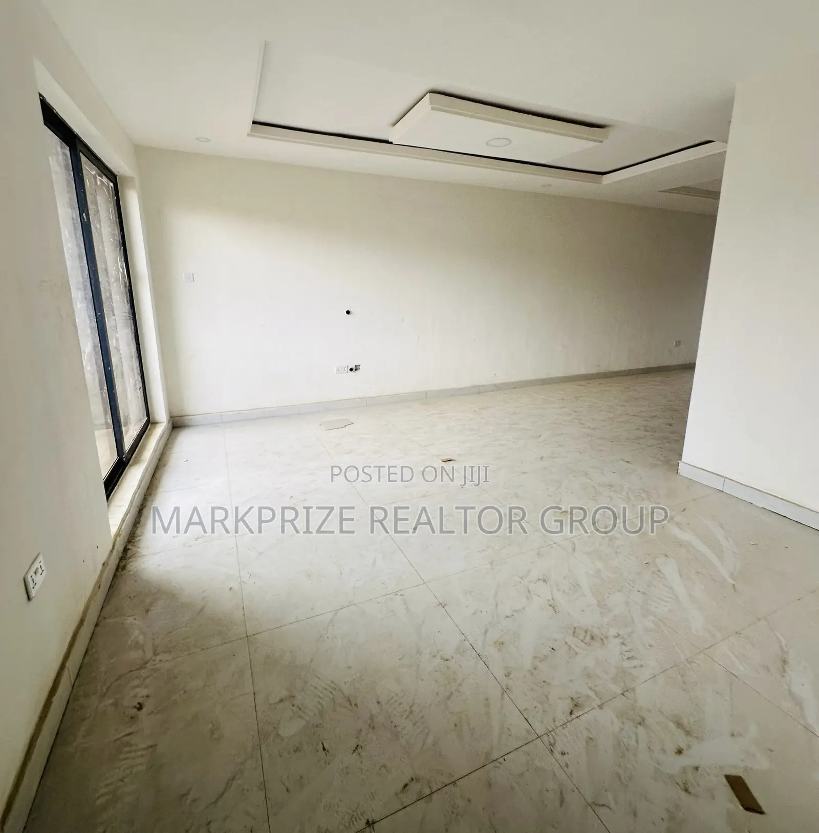 4bdrm Duplex in Maryland Lagos for sale in Maryland