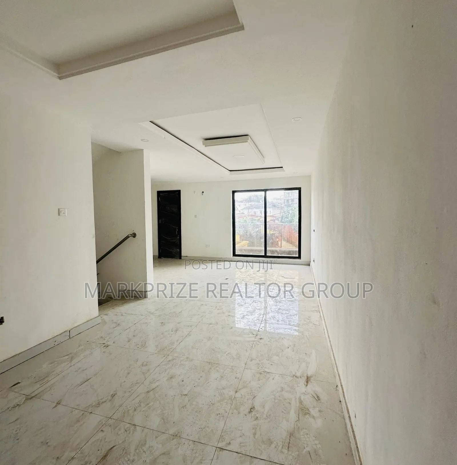 4bdrm Duplex in Maryland Lagos for sale in Maryland