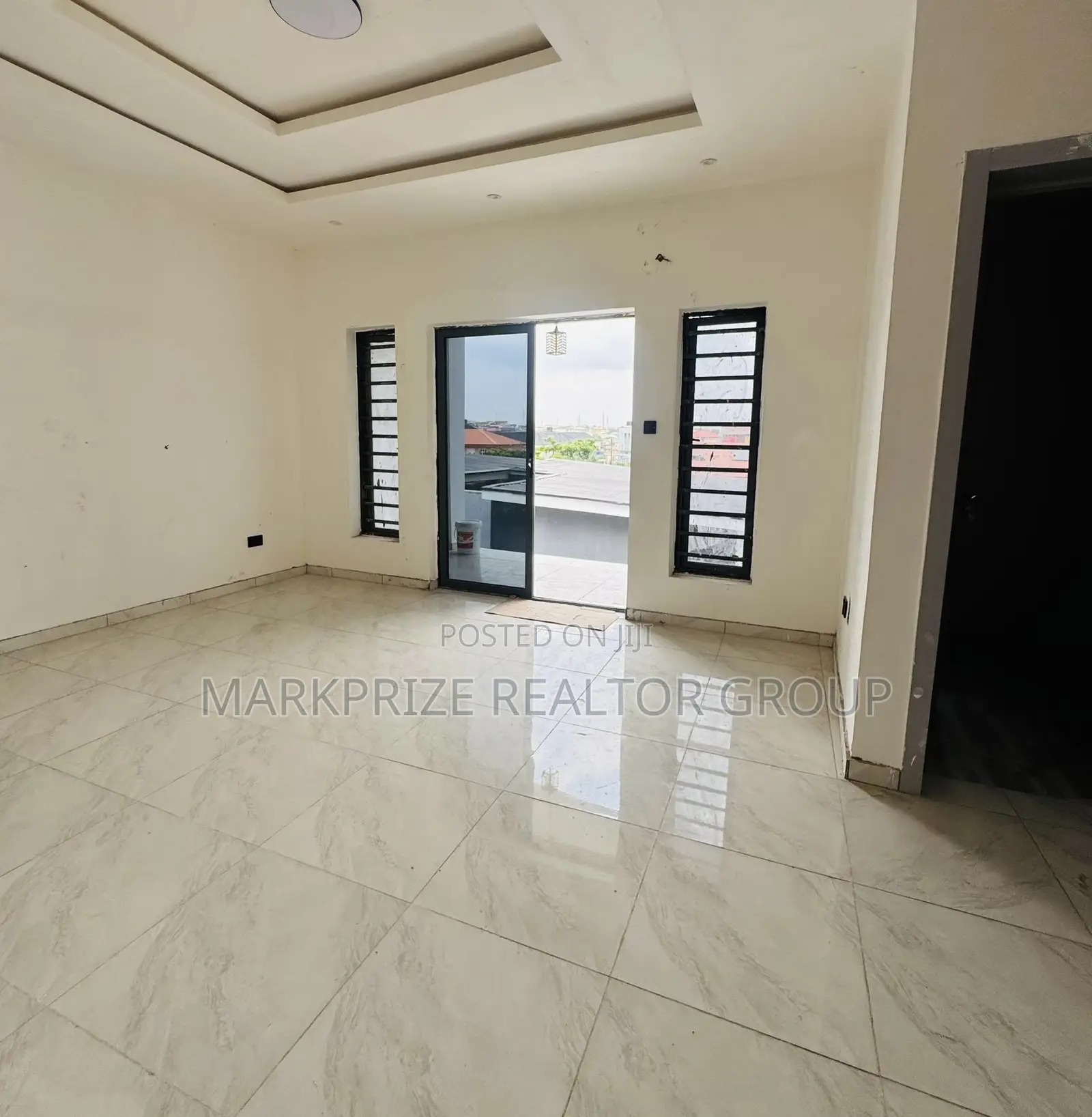 4bdrm Duplex in Ogudu Gra Lagos for sale in Ogudu GRA