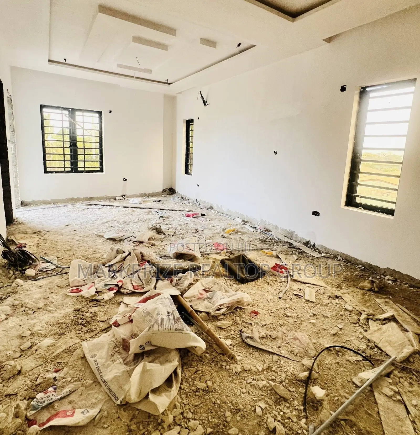 5bdrm Duplex in Omole Phase 2 Lagos for sale in Omole Phase 2