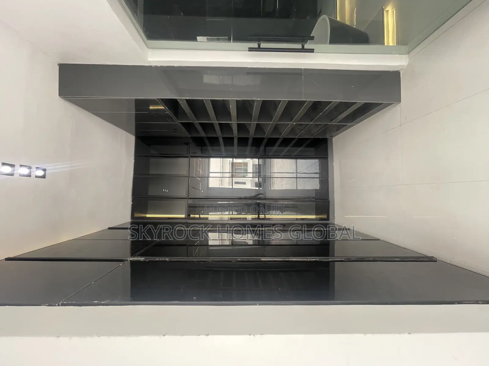 5bdrm Duplex in Ado / Ajah for sale in Ado / Ajah