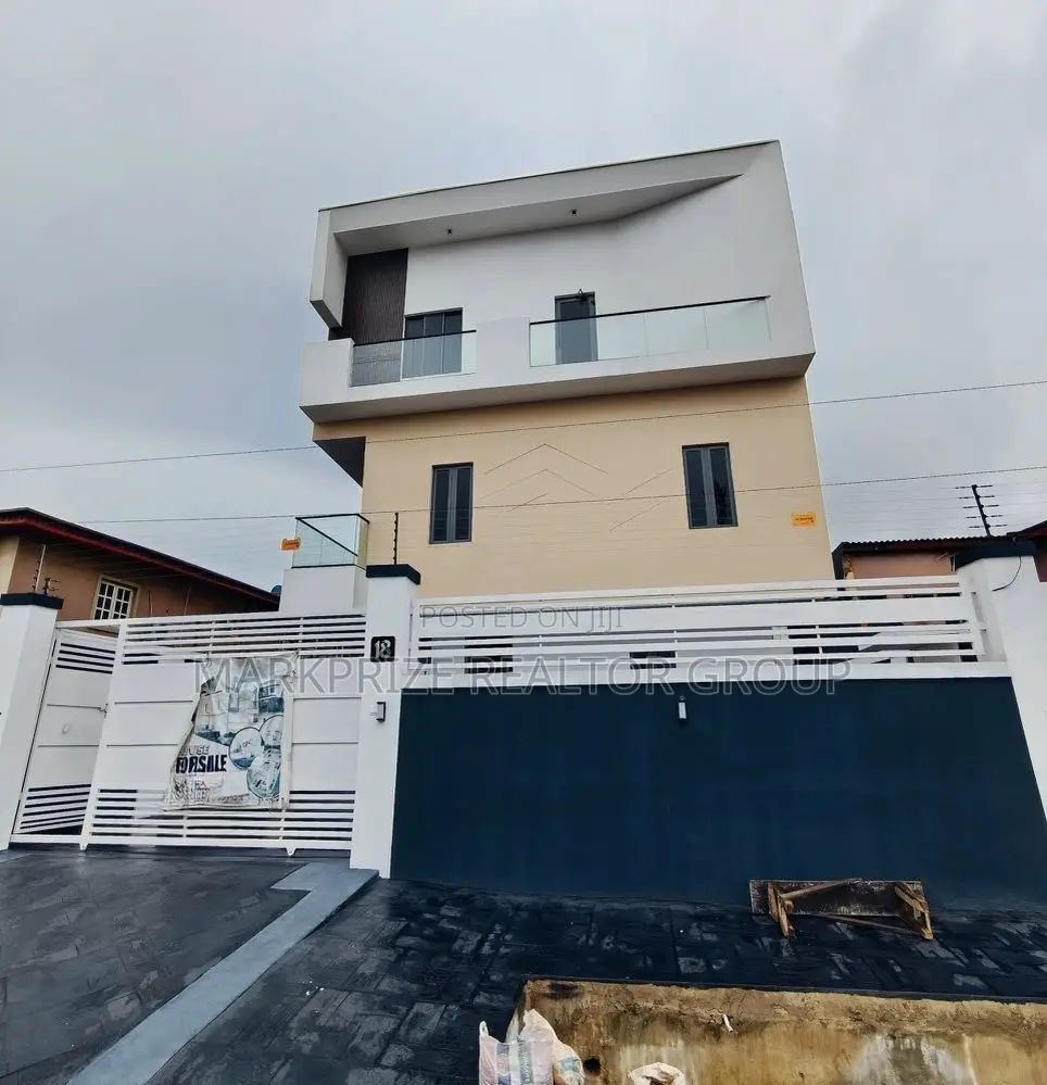 4bdrm Duplex in Wemco Ikeja Lagos for sale in Ikeja