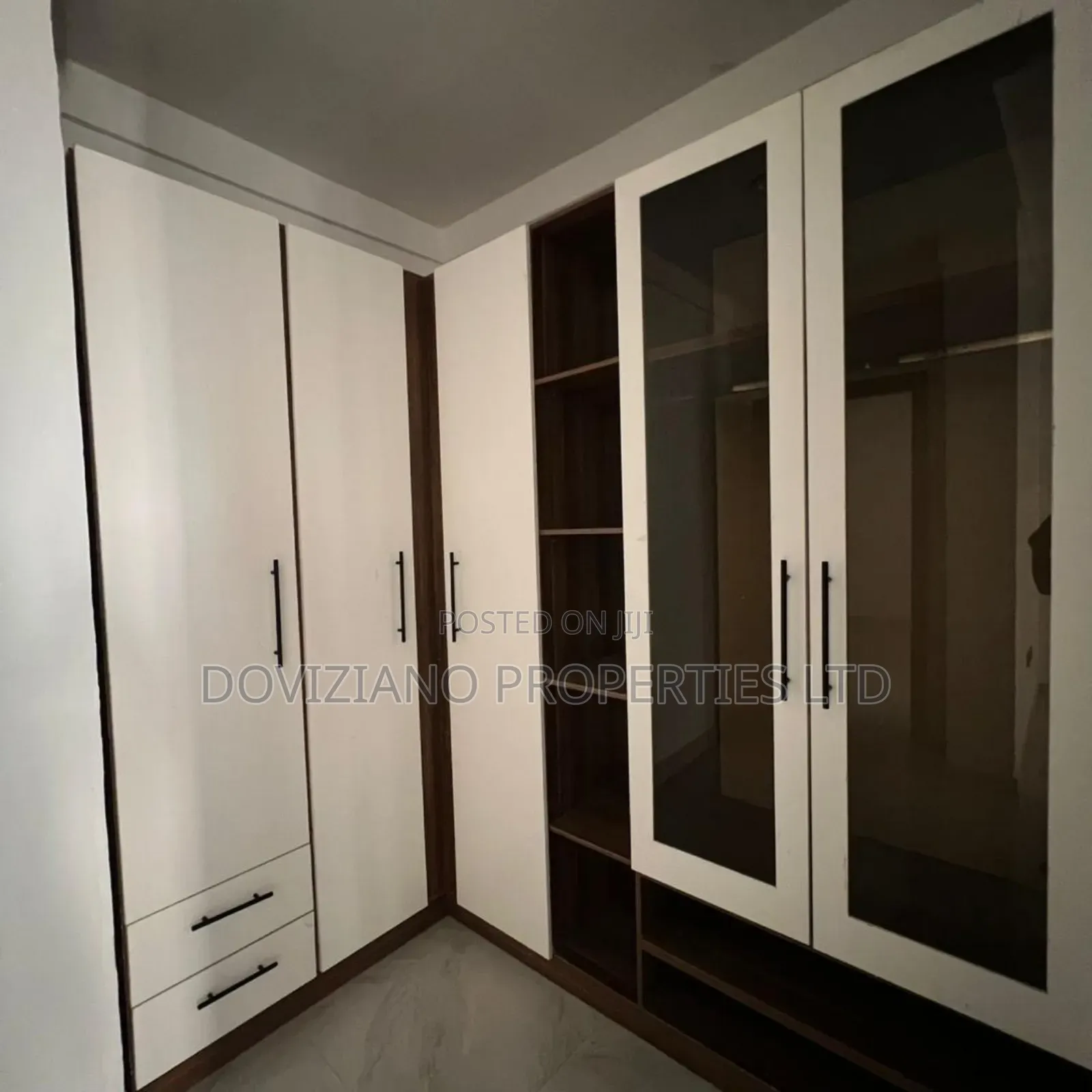 4bdrm Duplex in Ikate for sale in Ikate