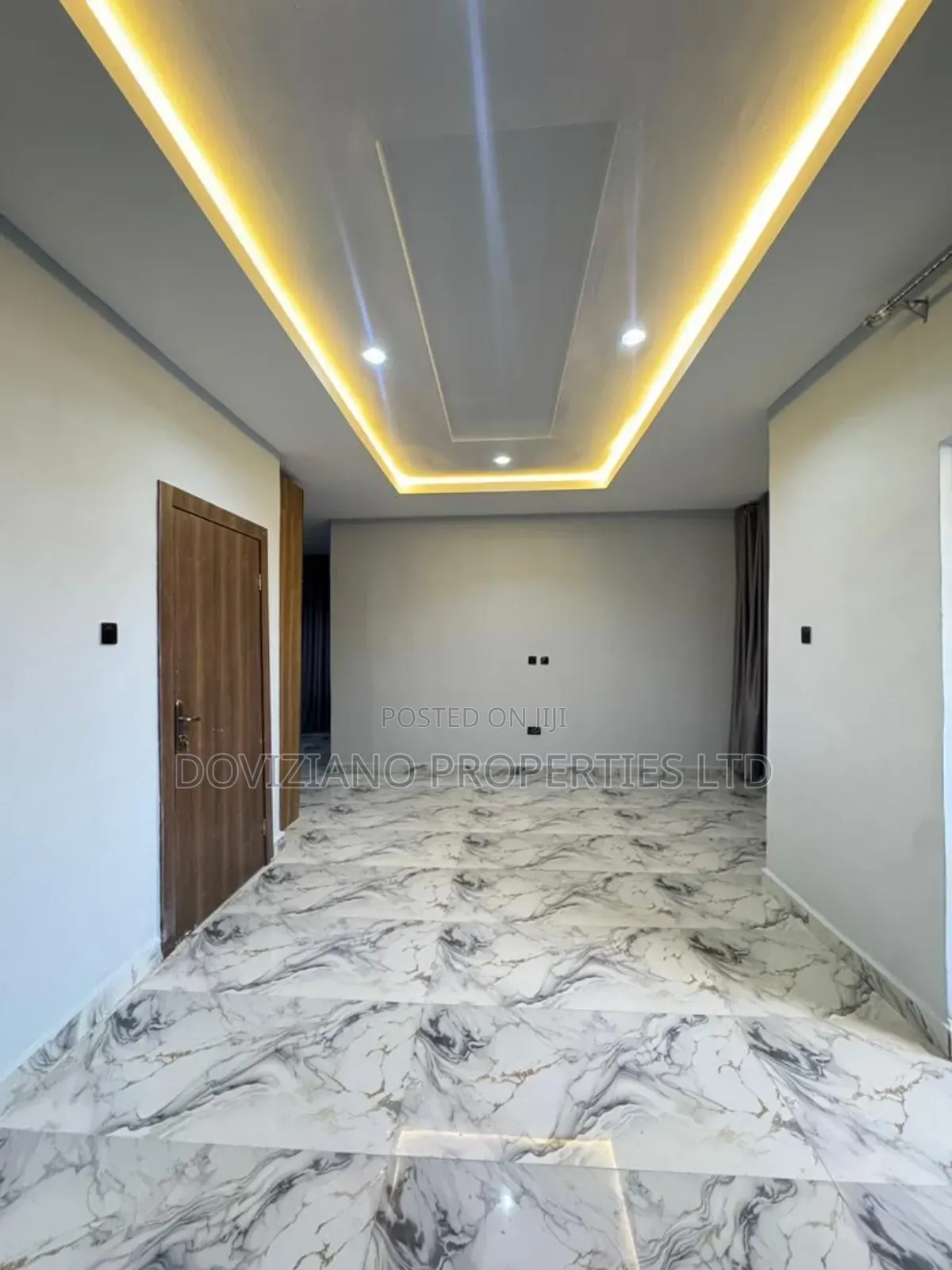 4bdrm Duplex in Ikota for sale in Ikota