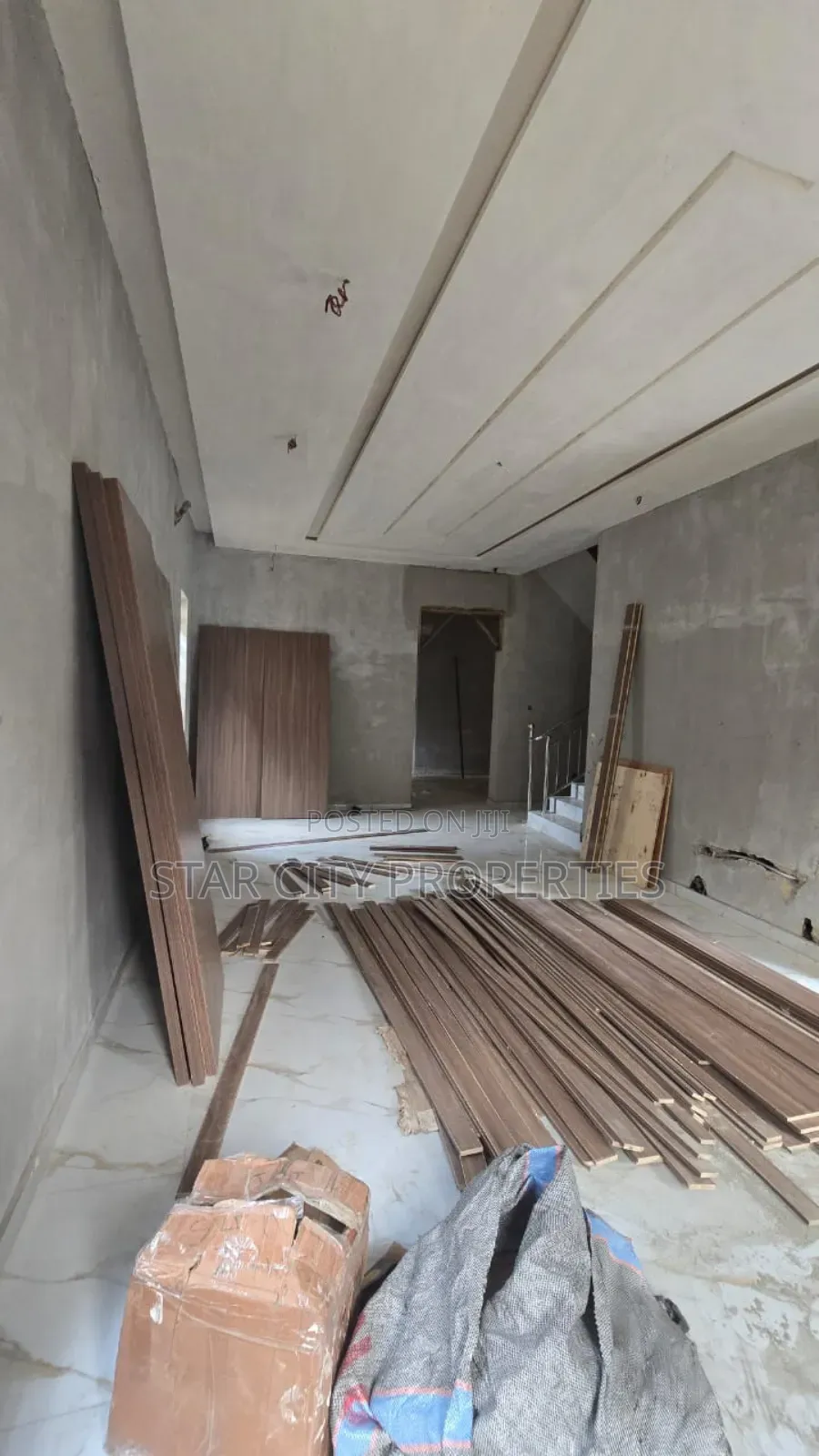 5bdrm Duplex in Omole Ph 2 for sale in Omole Phase 2
