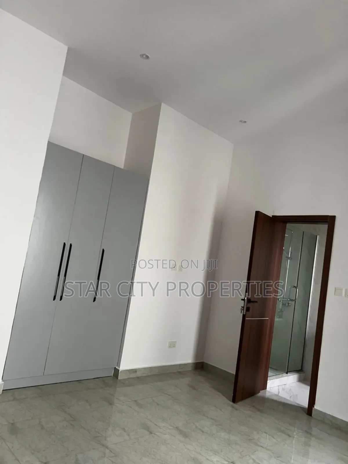 5bdrm Duplex in Ikeja, Adeniyi Jones for rent in Adeniyi Jones