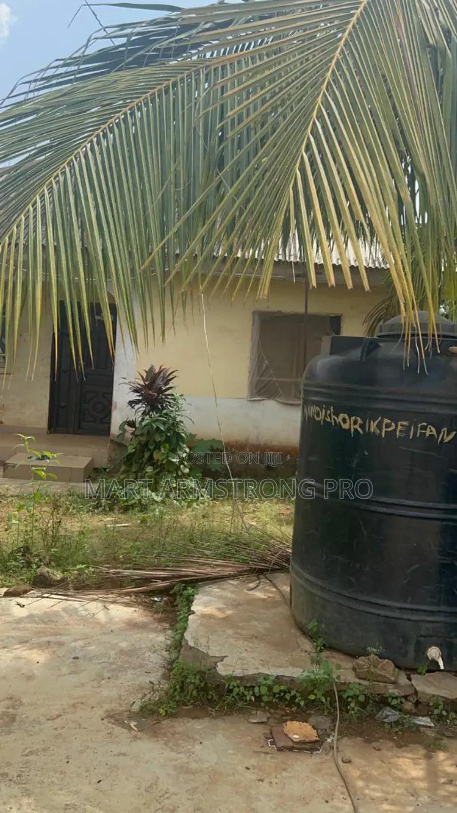 3bdrm Bungalow in Laara Bus Stop Area for sale in Ikorodu